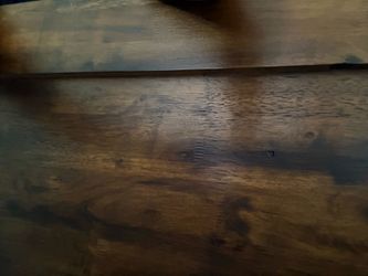 Like new Wood Queen Size Bed with (2) Storage Drawers