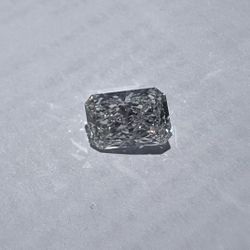 5.08 Carat Radiant shape Diamond, E Color, VVS2 Clarity, Excellent Cut