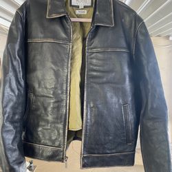 Wilson Leather jacket Size Large Excellent Condition 