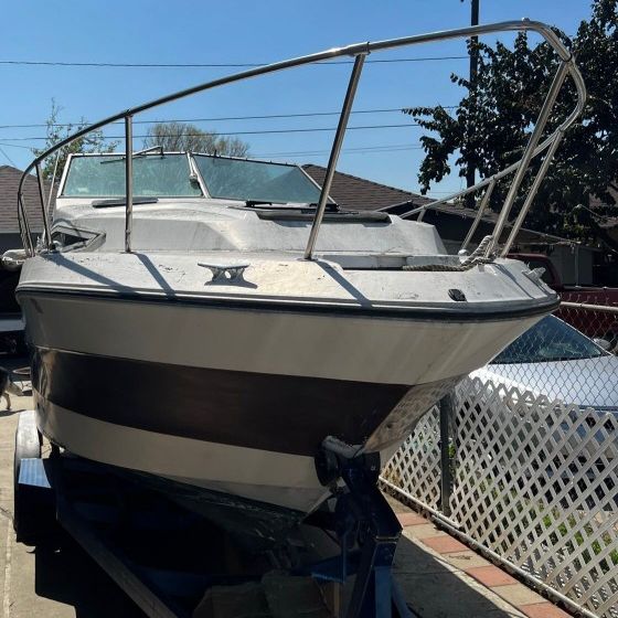 1986 SEA RAY BOAT