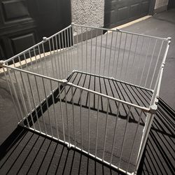 Dog Play Pen / Caged gate with door!