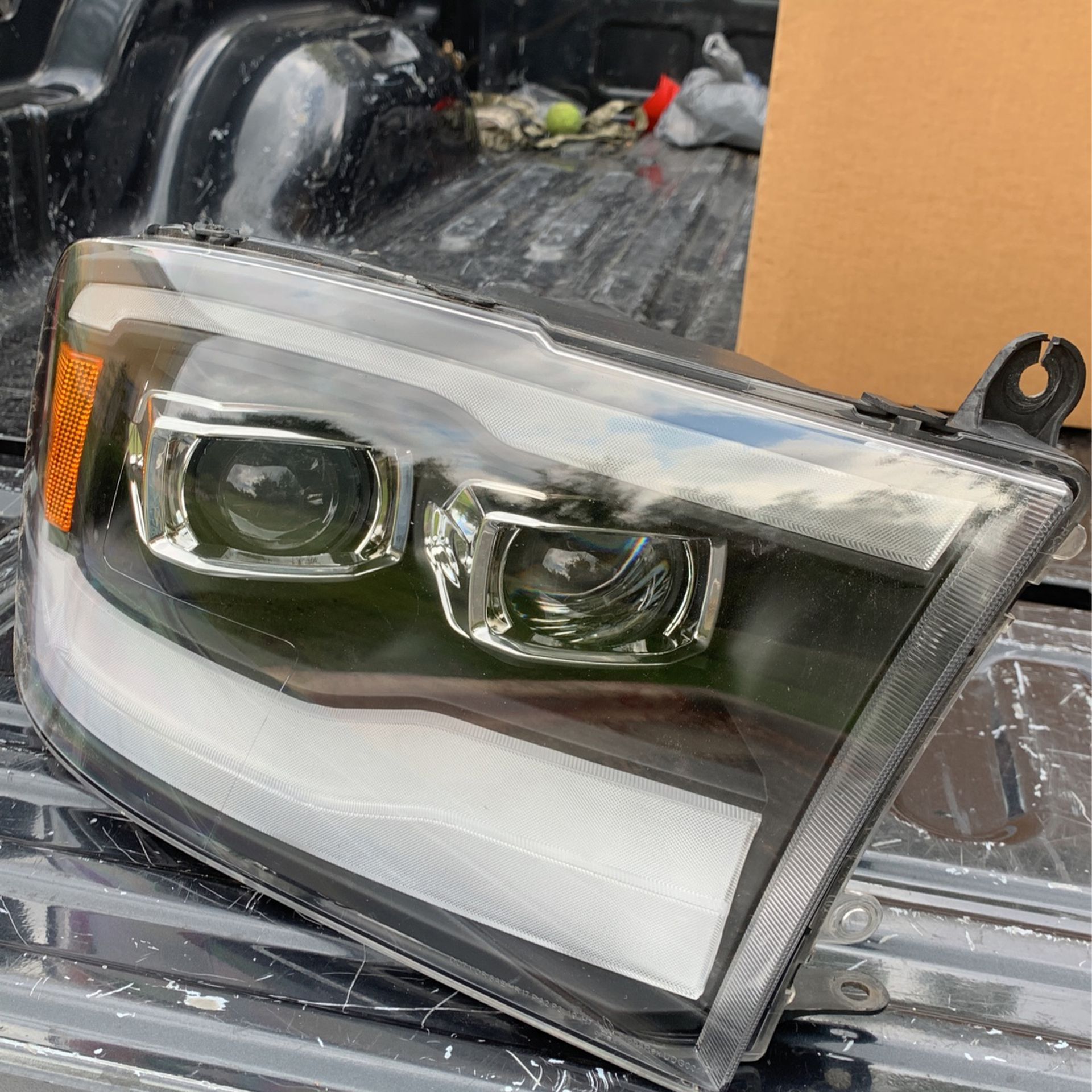 2013 Dodge Ram 1500 LED Headlights 