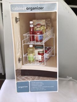Cabinet organizer