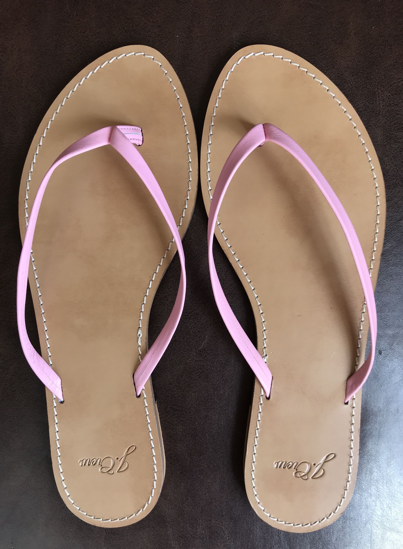 (NEW) (1 AVAILABLE) WOMEN’S J.CREW COOL PINK CAPRI SANDALS IN LEATHER - SIZE: 8 1/2 (MSRP: $58)
