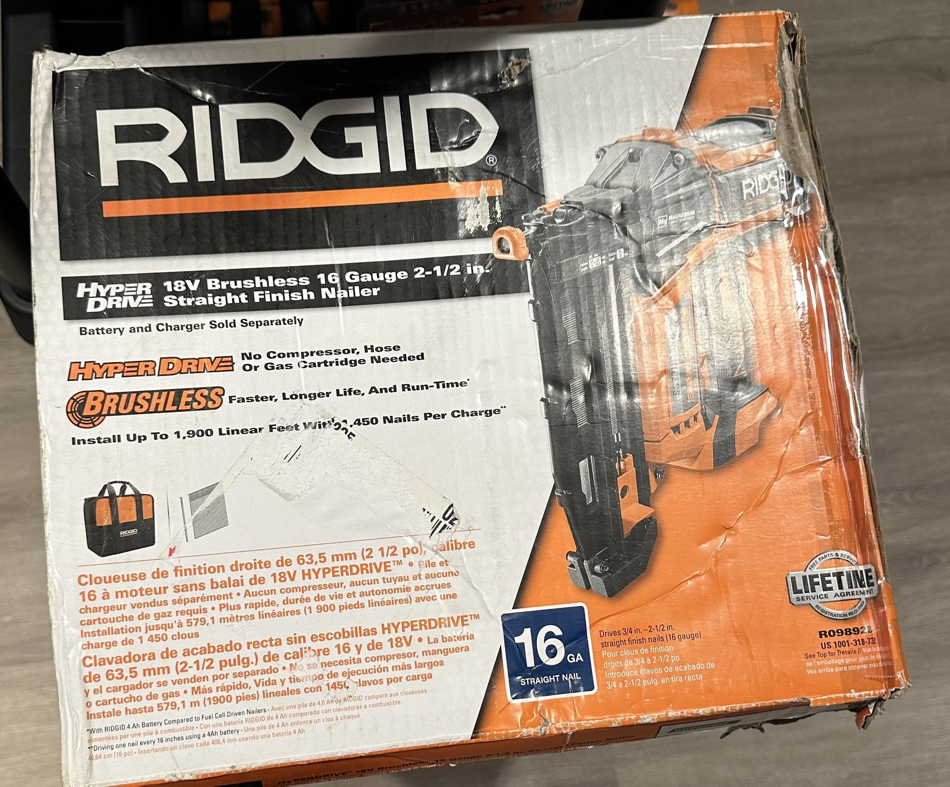 RIDGID 18V Brushless Cordless HYPERDRIVE 16-Gauge 2-1/2 in. Straight Finish Nailer(Tool Only), Belt Clip, Bag, Sample Nails