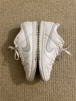 Grey and white Nike dunk size 10.5