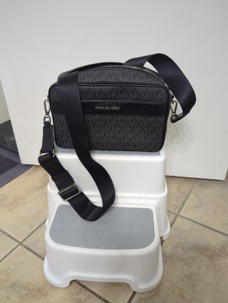 Michael Kors Crossbody Bag