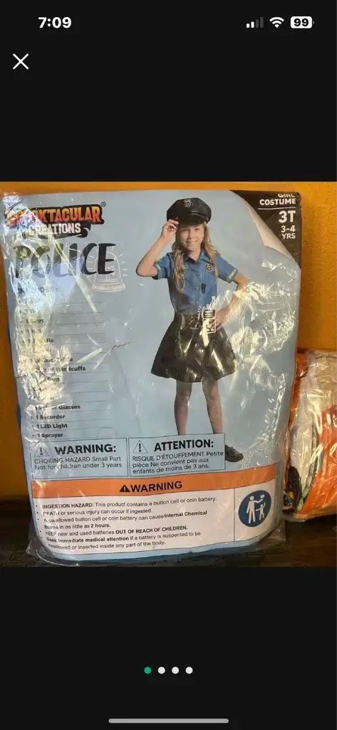 New Girls Police Dress Up Costume. Size 3T. (3-4 Yrs) Nice quality!