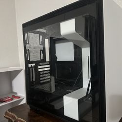 NZXT H710i