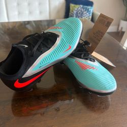 Nike JR Phantom 6 Low PRO FG Soccer Cleat Youth Size 2 II6280-001 New