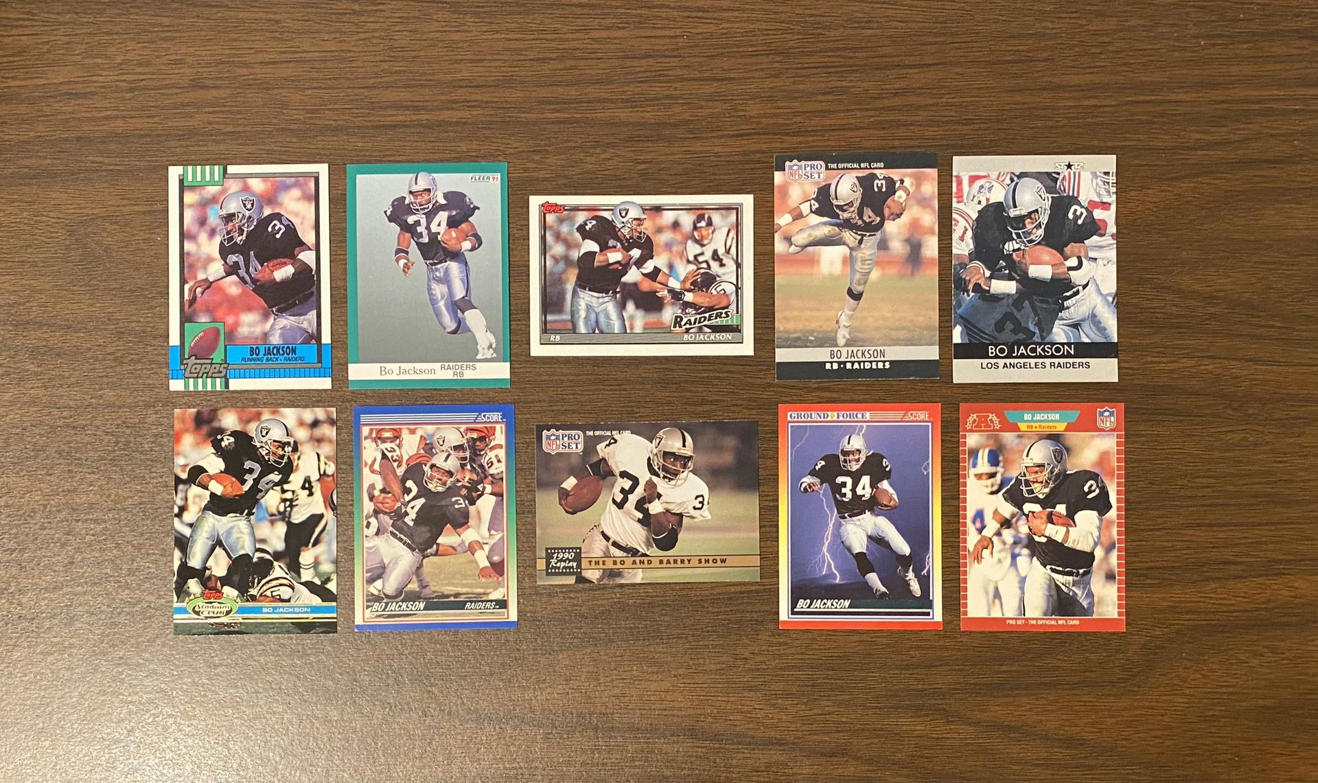 LOT OF 10 DIFFERENT BO JACKSON FOOTBALL CARDS x 10 NO DUPS LOS ANGELES RAIDERS
