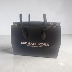 Michael Kors Sheila Satchel