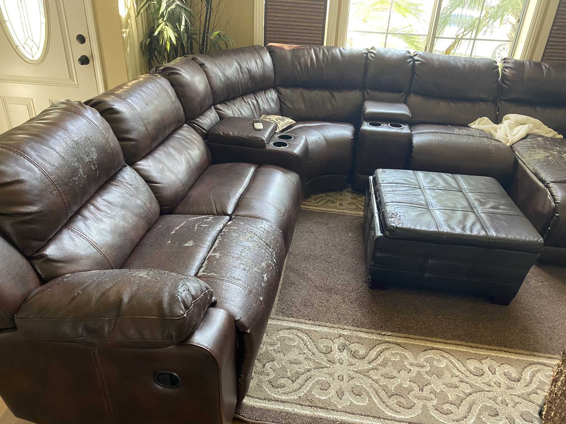 Free sectional