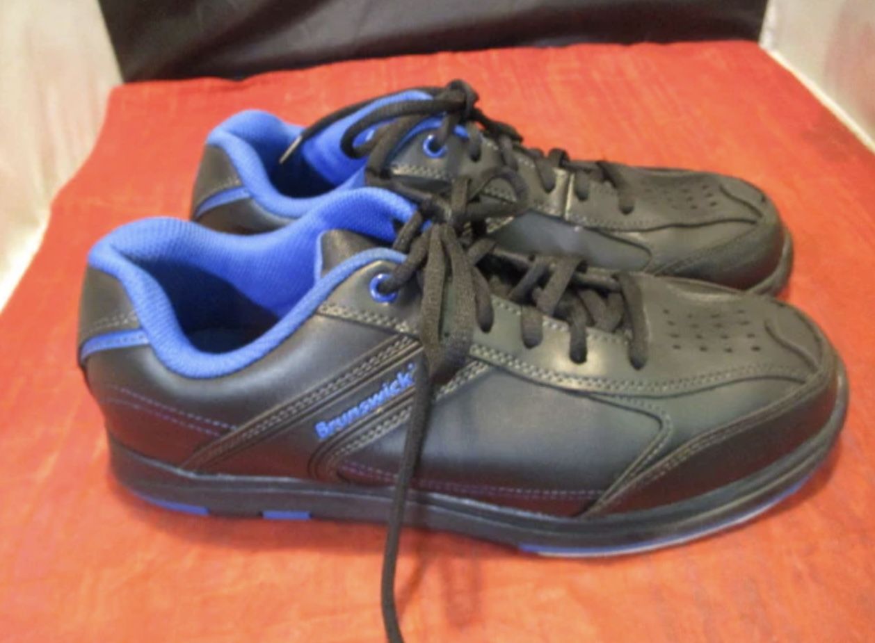 Brunswick flyer hotsell bowling shoes