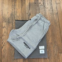 Dark oatmeal essential shorts