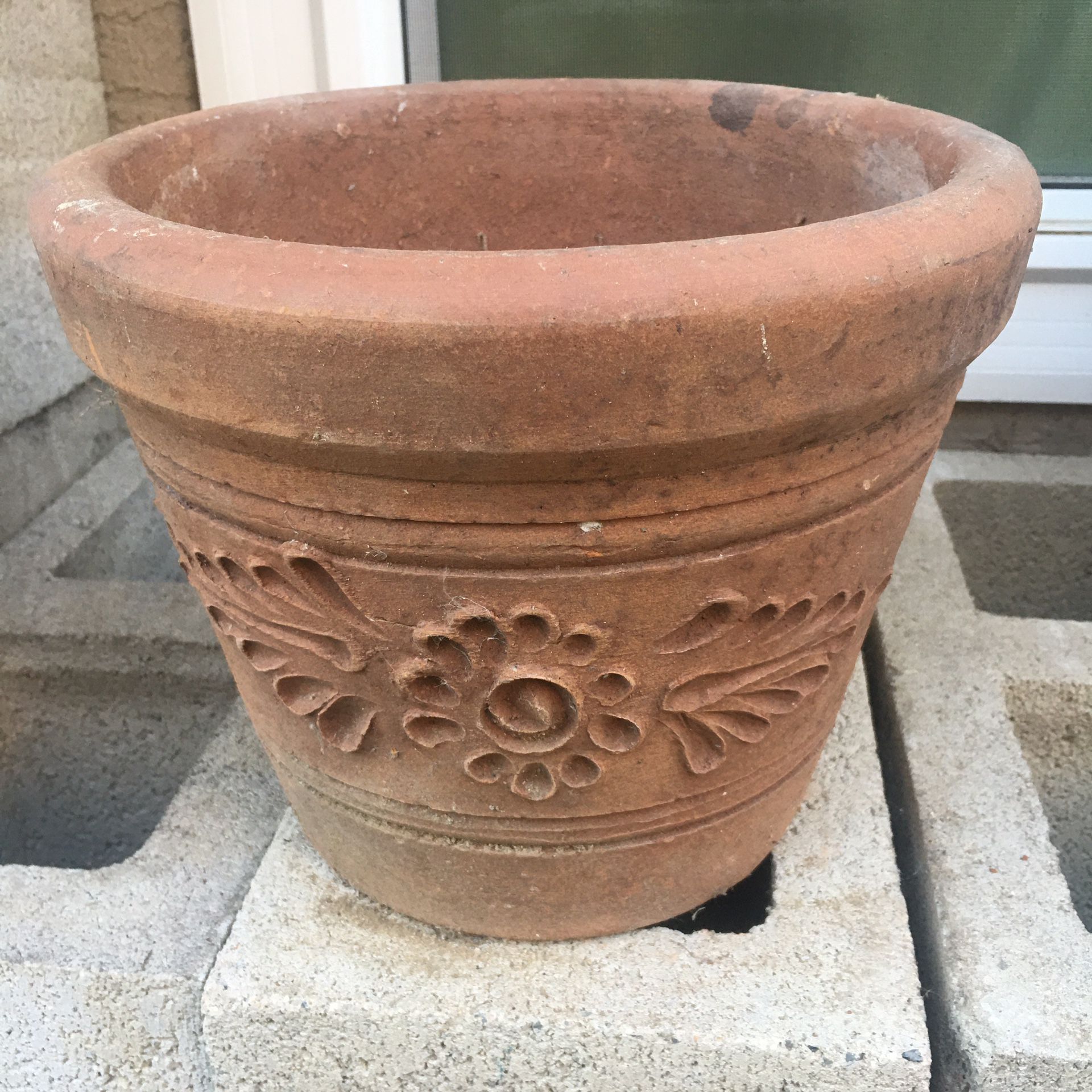 Pot #2 Flower design