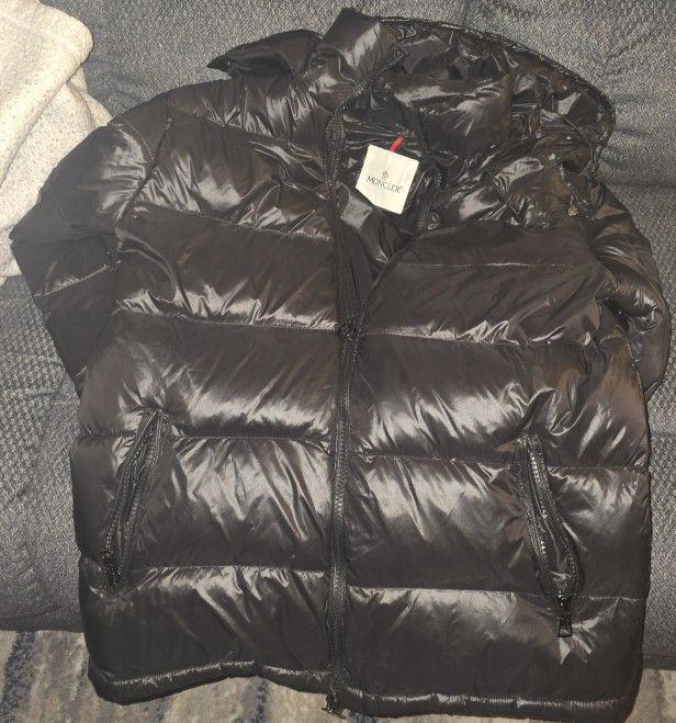 Moncler Puffy Jacket