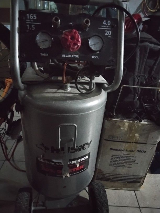 Husky Silent Ait Compressor