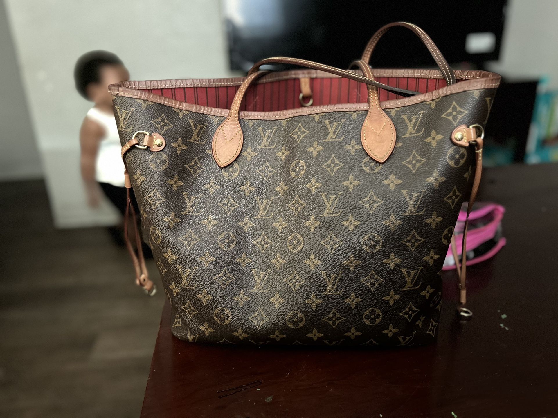 Authentic Never fill Louis Vuitton Bag