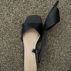 kitten heels 