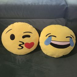 Emoji Plush 
