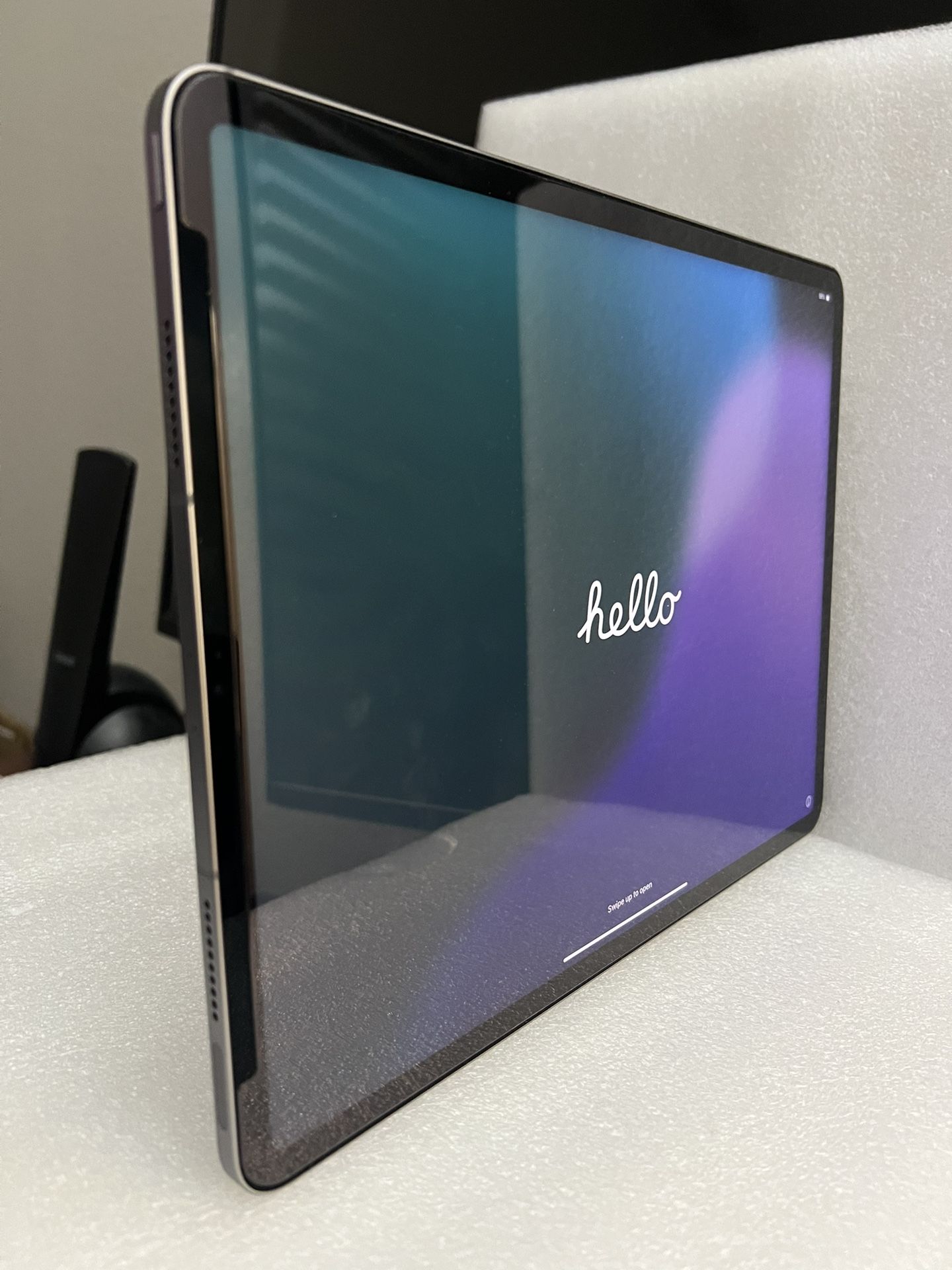 iPad Pro 12.9 Inch M2 ( 6th Generation)