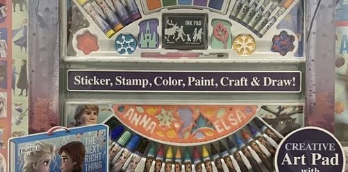 Frozen World Of Art And Activity Set