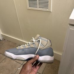 Jordan 11 Cool Grey