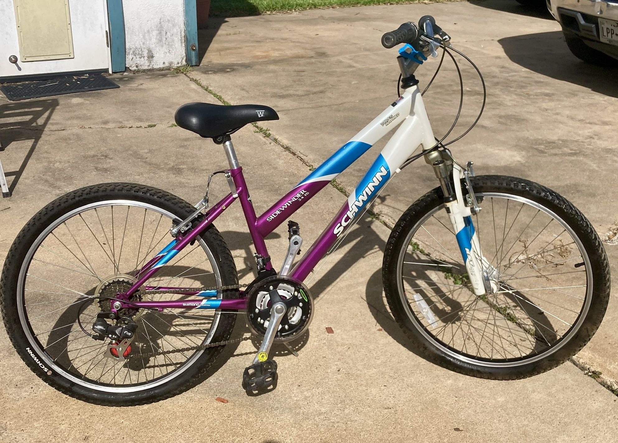 77578 Schwinn 21 Speed Sidewinder Ladies/Teen Mountain Bike