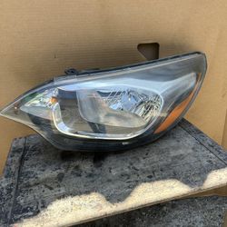 2012 2013 2014 2015 2016 2017 Kia Rio Headlight Headlamp LH Left Driver Side Original Used 