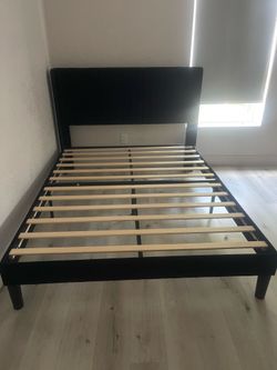 black queen size bed