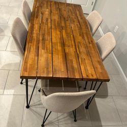 Dinning table with 6 chairs.