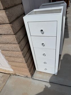 Vanity drawers