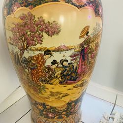 Vendo Base China Hermosa Antique 36 ‘’ De Alto 