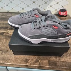 Jordan Boys Flight Court 5Y 