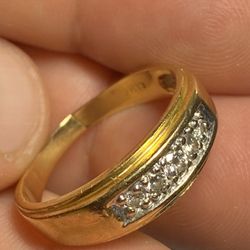 14K Gold Diamond Ring Size 9