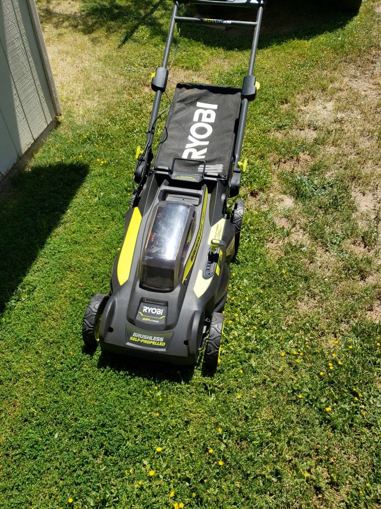 Ryobi 40 V 20 inch brushless lawn mower