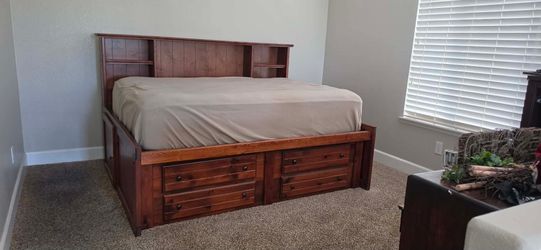 Captains bed