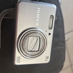 Fujifilm FinePix J150W