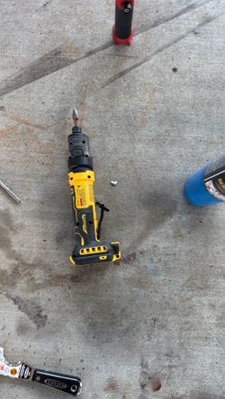 Dewalt cordless pencil grinder with 5ah battery