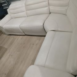 SECTIONAL GENUINE LEATHER RECLINER ELECTRIC WHITE COLOR.. DELIVERY SERVICE AVAILABLE 🚚 ✅💥🚚💥💥