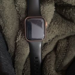 Apple watch and wrist band color switch!!