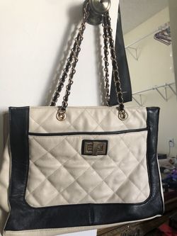 Kelly and Katie Purse