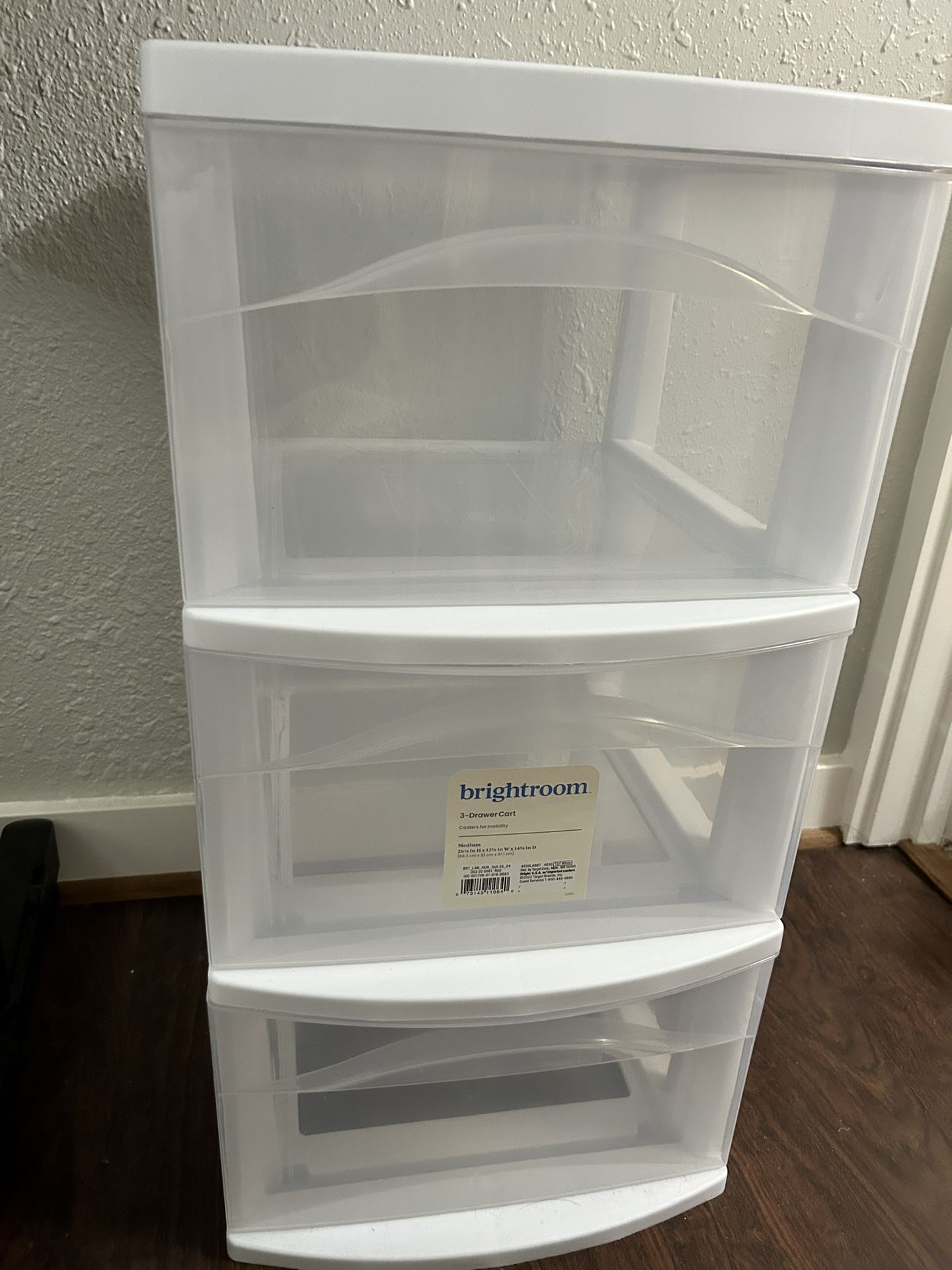 Storage drawers (3 layers) * 2