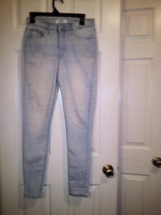Denizen From Levis Light Wash Ultra High Rise Super Skinny Jeans Size 8 W29"