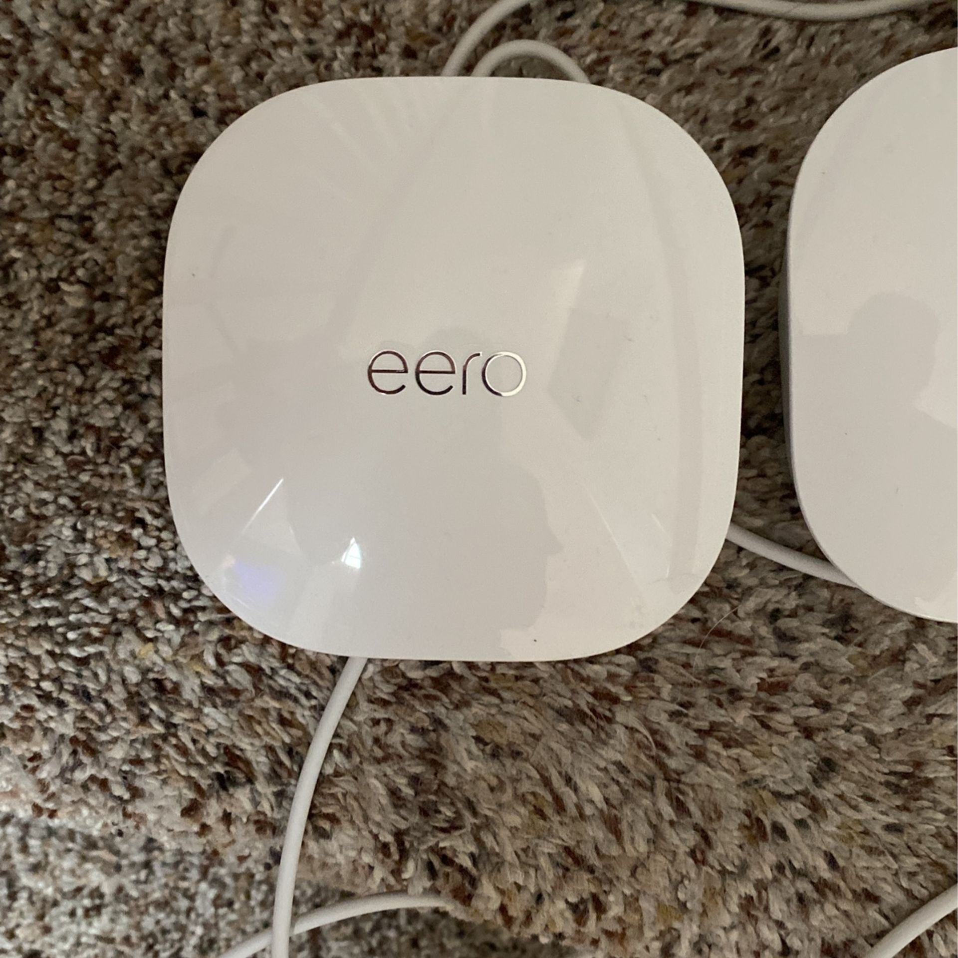 2 Eero Wifi Routers (extends Signal)