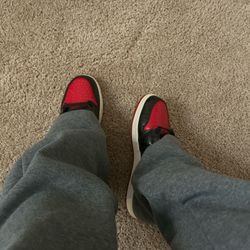 Nike Jordan 1s Red And Black Size 6.5 