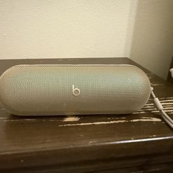 Champagne Gold Beats Pill