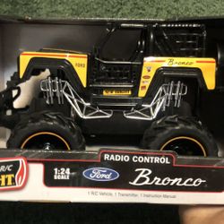 NEW BRIGHT RC BRONCO TOY NEW