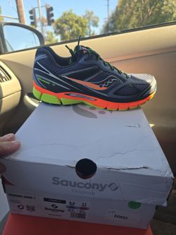 Saucony shoes